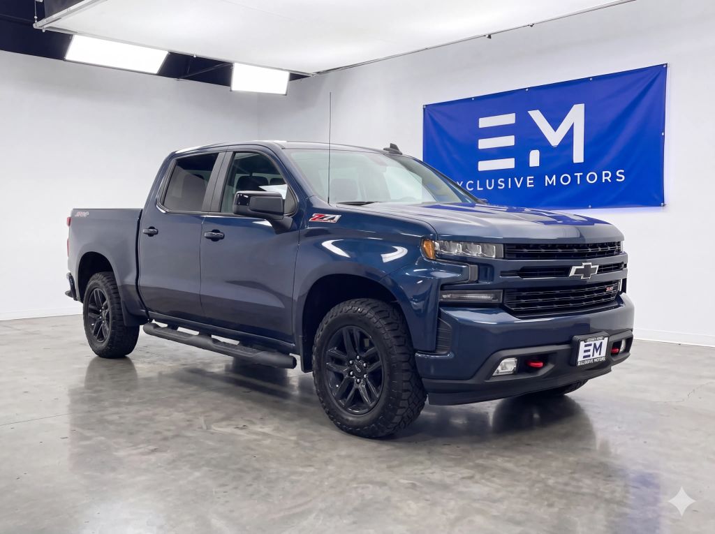 2019 Chevrolet Silverado 1500 Crew Cab LT Trail Boss Pickup 4D 5 3/4 ft