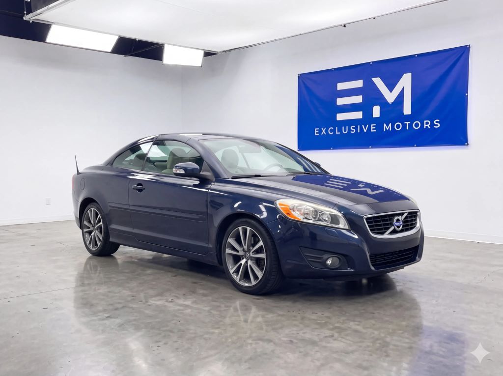2013 Volvo C70 T5 Convertible 2D